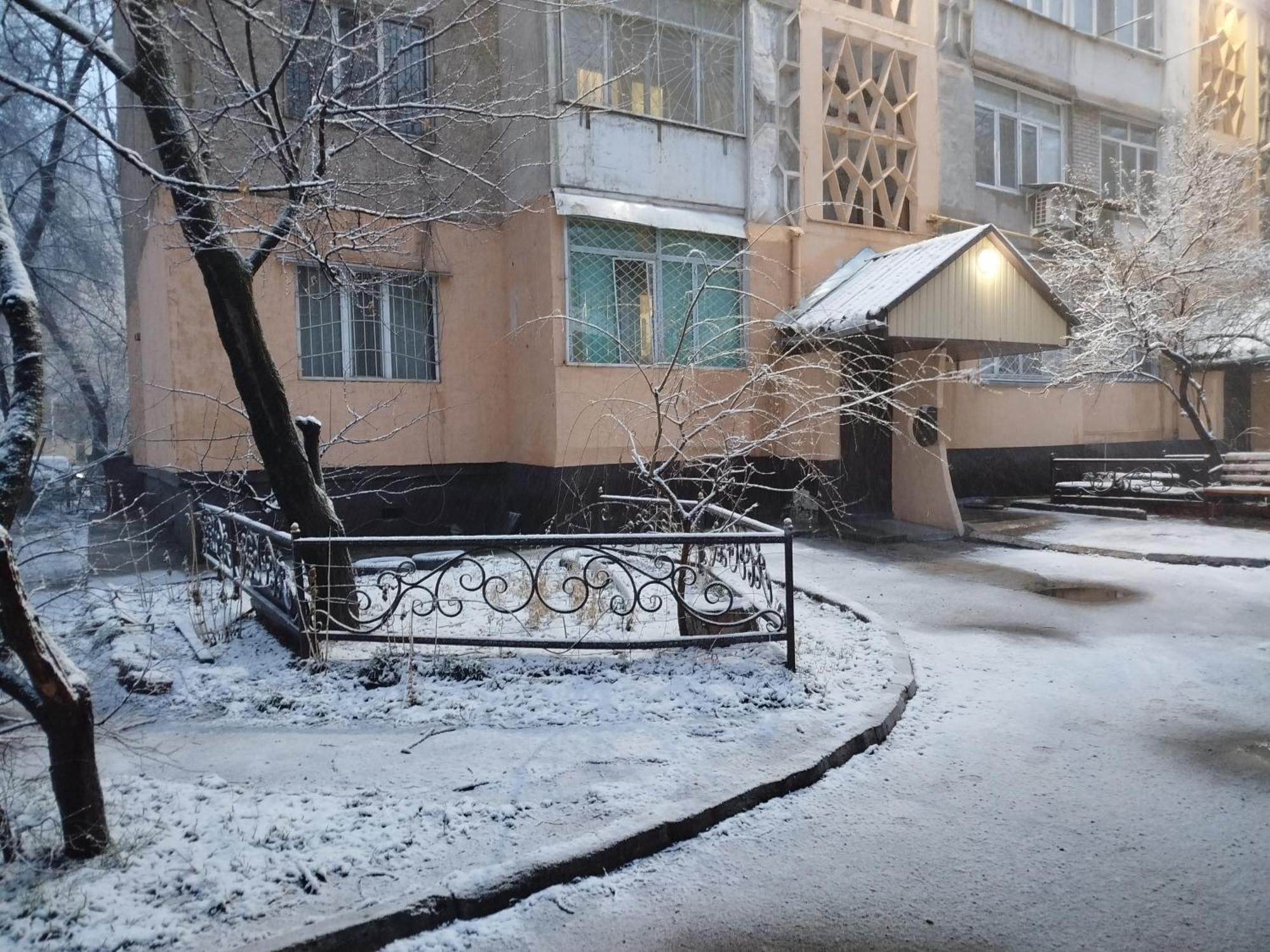 Appartamento Flat Taraz Esterno foto